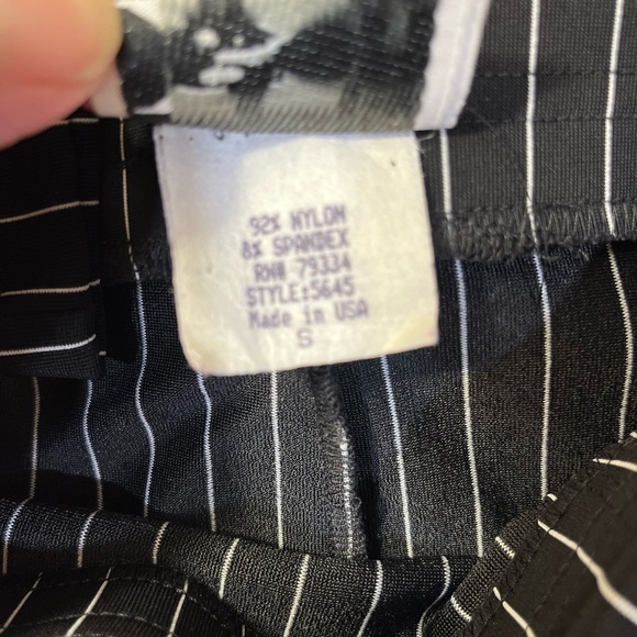 CUTSIE PIN STRIPED SKIRT IN GREAT CONDITION - Picture 6 of 6